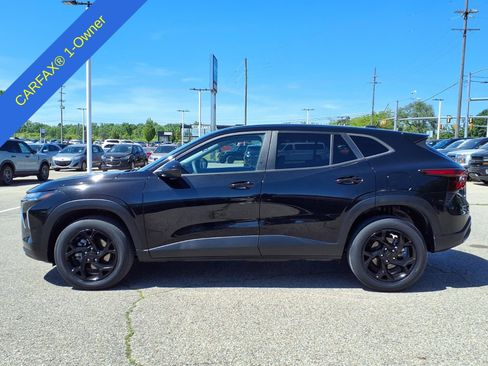 Used 2024 Chevrolet Trax LS w/ LS Convenience Package FWD image 9