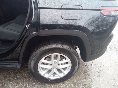 New 2026 Jeep Grand Cherokee Laredo X AWD/4WD image 26