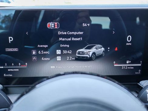 New 2026 Nissan Kicks SR image 9