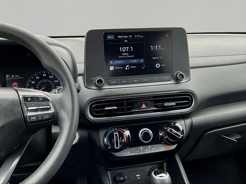 Used 2022 Hyundai Kona SEL image 10