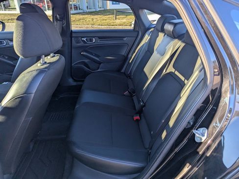 Used 2022 Honda Civic Sport image 17