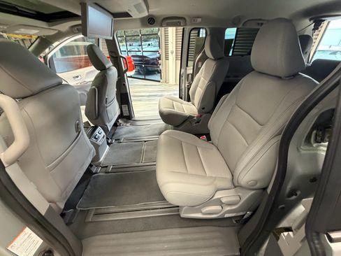 Used 2020 Toyota Sienna XLE Premium AWD/4WD image 54