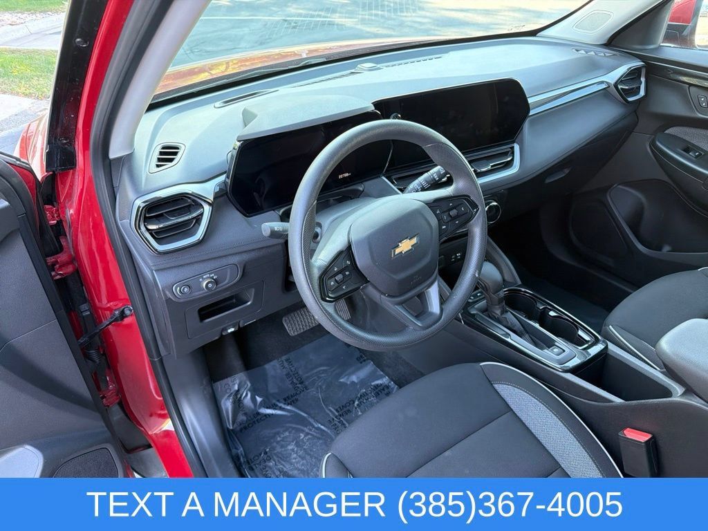 Used 2026 Chevrolet TrailBlazer LT AWD/4WD image 13