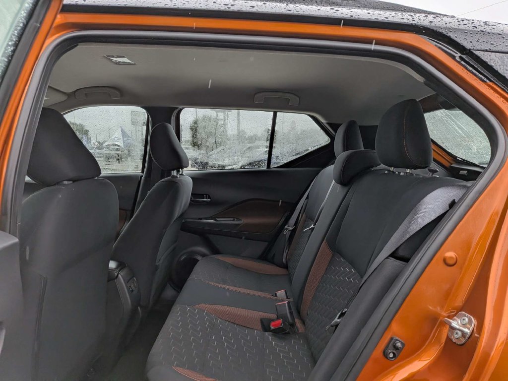 Used 2024 Nissan Kicks SR FWD image 12