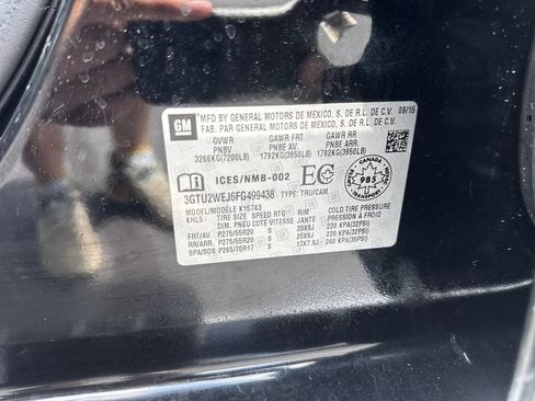 Used 2015 GMC Sierra 1500 Denali AWD/4WD image 50