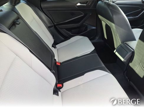 Used 2021 Volkswagen Jetta R-Line image 28