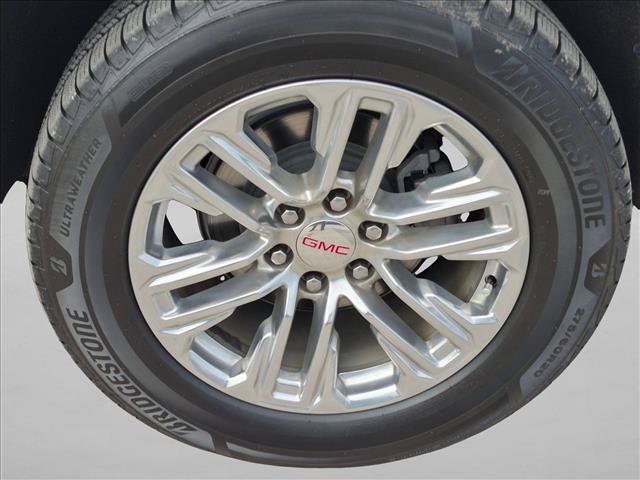Used 2023 GMC Yukon XL SLT w/ SLT Premium Package RWD image 16