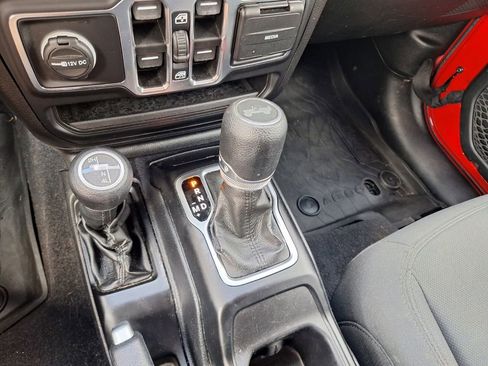 Used 2021 Jeep Wrangler Unlimited Sport image 14