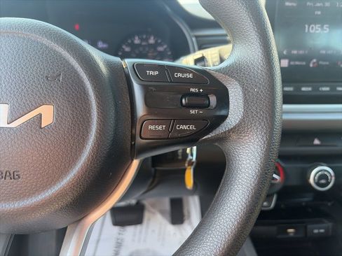 Used 2023 Kia Rio S image 18