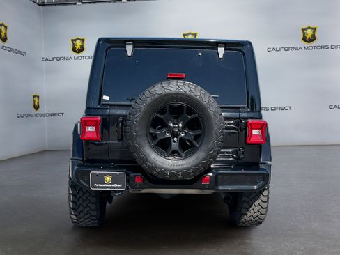 Used 2021 Jeep Wrangler Unlimited Sahara AWD/4WD image 4