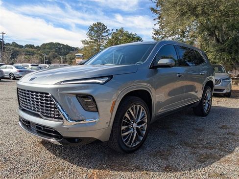 New 2026 Buick Enclave Avenir w/ Super Cruise Package image 9