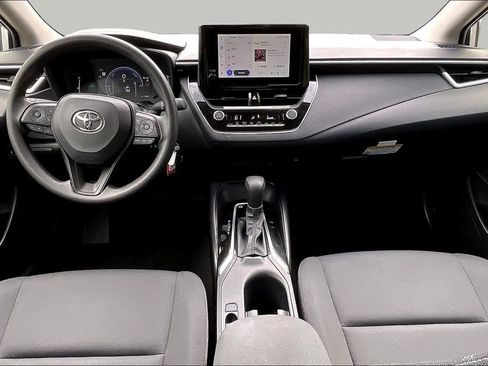 Used 2026 Toyota Corolla LE FWD image 15
