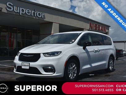 Used 2024 Chrysler Pacifica Touring-L