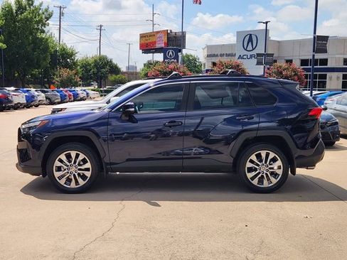 Used 2024 Toyota RAV4 XLE Premium FWD image 5
