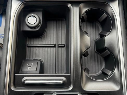 New 2026 Ford Expedition Tremor image 14