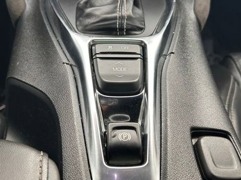 Used 2021 Chevrolet Camaro SS image 32