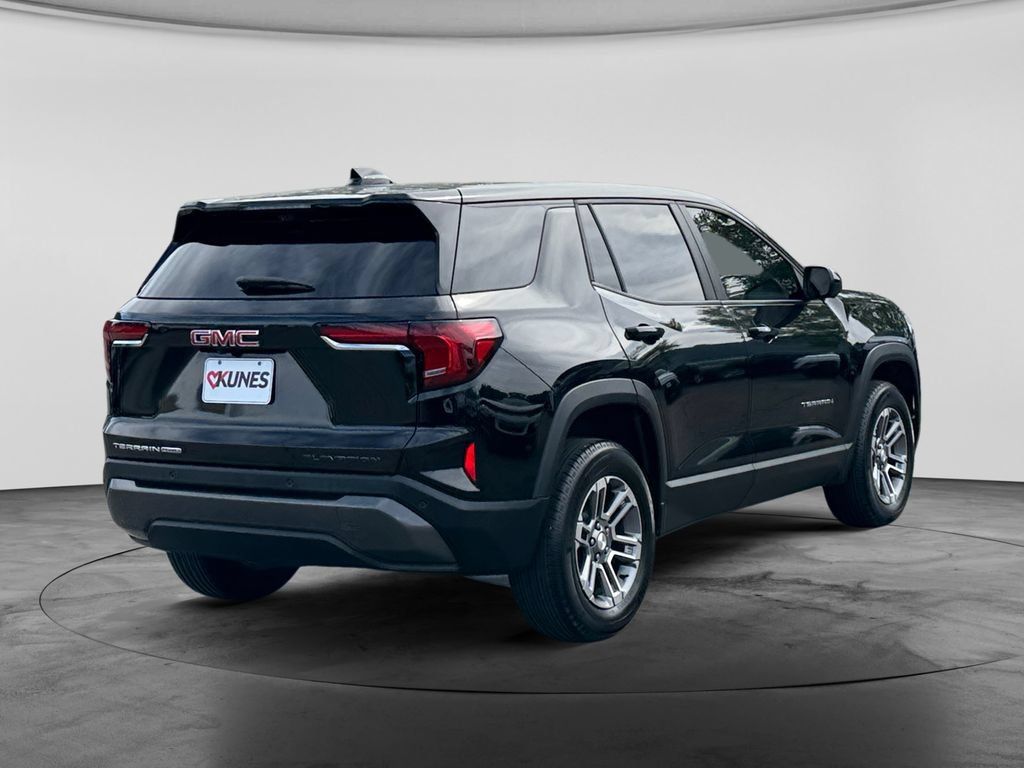 Used 2026 GMC Terrain Elevation w/ Technology Package II AWD/4WD image 9