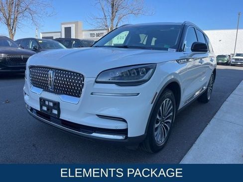 Certified 2024 Lincoln Aviator AWD w/ Premium Package image 3