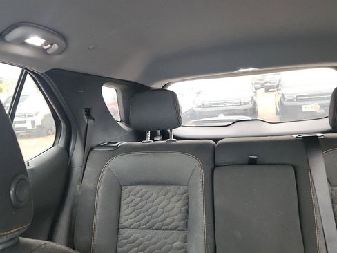 Used 2018 Chevrolet Equinox LT AWD/4WD image 19