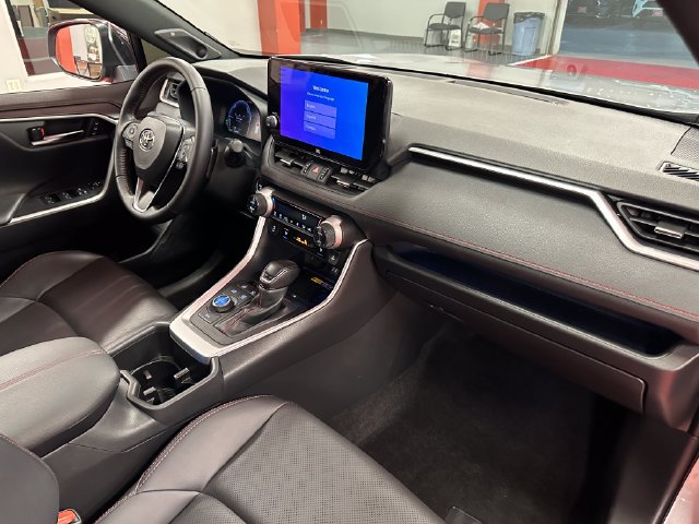 Certified 2025 Toyota RAV4 XSE w/ Premium Package AWD/4WD image 23