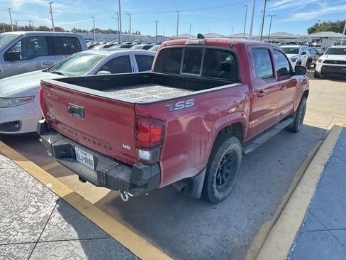 Used 2023 Toyota Tacoma SR image 8