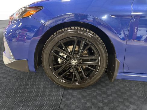 Used 2025 Toyota Camry SE w/ Multimedia Upgrade Package FWD image 15