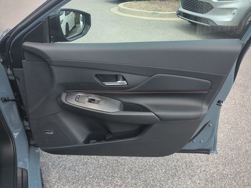 New 2026 Nissan Sentra SR w/ SR Premium Package FWD image 36