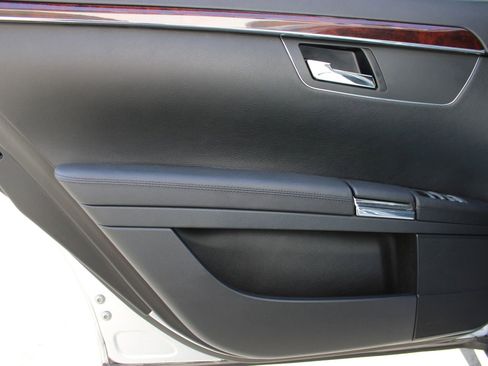 Used 2008 Mercedes-Benz S 550 image 16