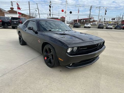 Used 2014 Dodge Challenger R/T Plus image 11