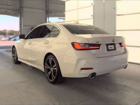 Used 2024 BMW 330i xDrive Sedan w/ Convenience Package AWD/4WD image 11