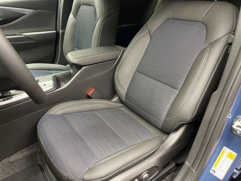 New 2026 Buick Envista Sport Touring w/ Convenience I Package FWD image 8