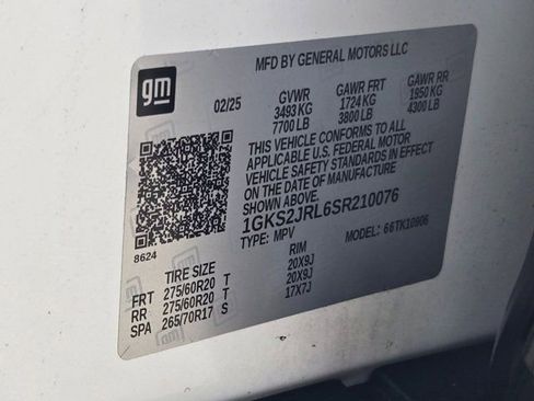 Used 2025 GMC Yukon XL Denali AWD/4WD image 32