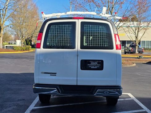 Used 2014 Chevrolet Express 2500 image 6