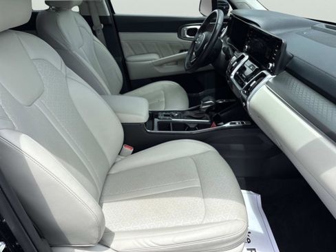 Used 2023 Kia Sorento SX AWD/4WD image 21