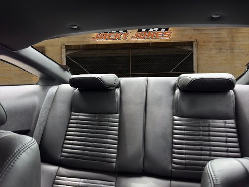 Used 2012 Ford Mustang Shelby GT500 w/ SVT Performance Pkg RWD image 35