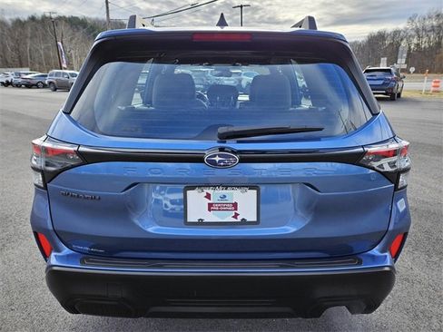Certified 2025 Subaru Forester w/ Convenience Package #2 image 6