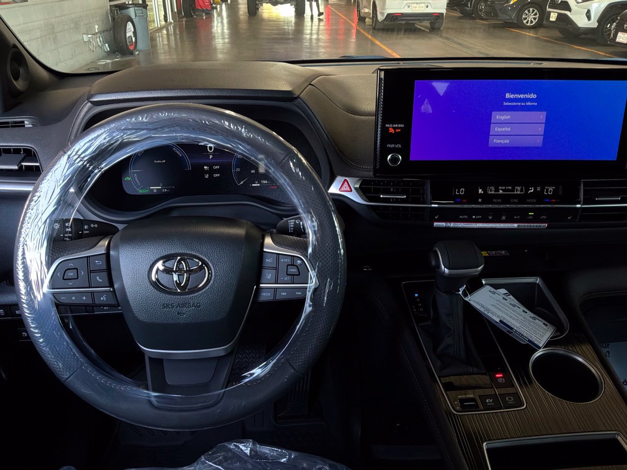 New 2026 Toyota Sienna XLE Woodland Edition AWD/4WD image 17