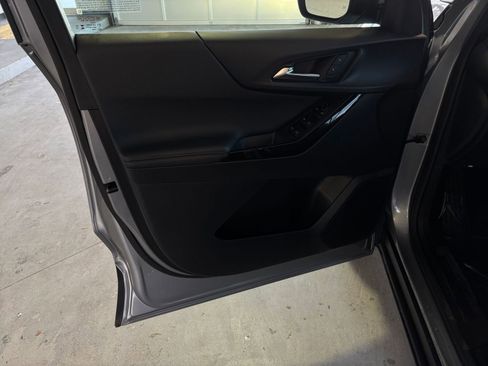 Used 2025 Chevrolet Equinox LT image 20