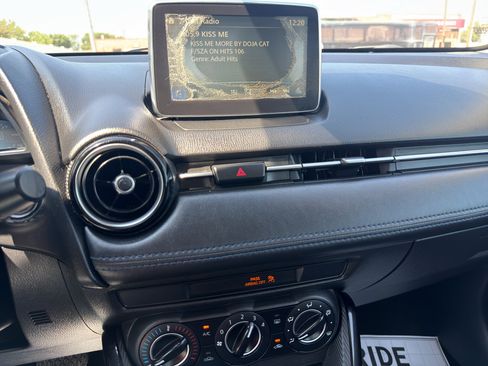 Used 2017 Toyota Yaris iA FWD image 16