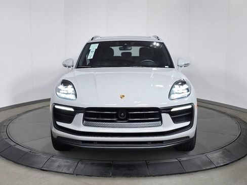 Certified 2023 Porsche Macan AWD/4WD image 10