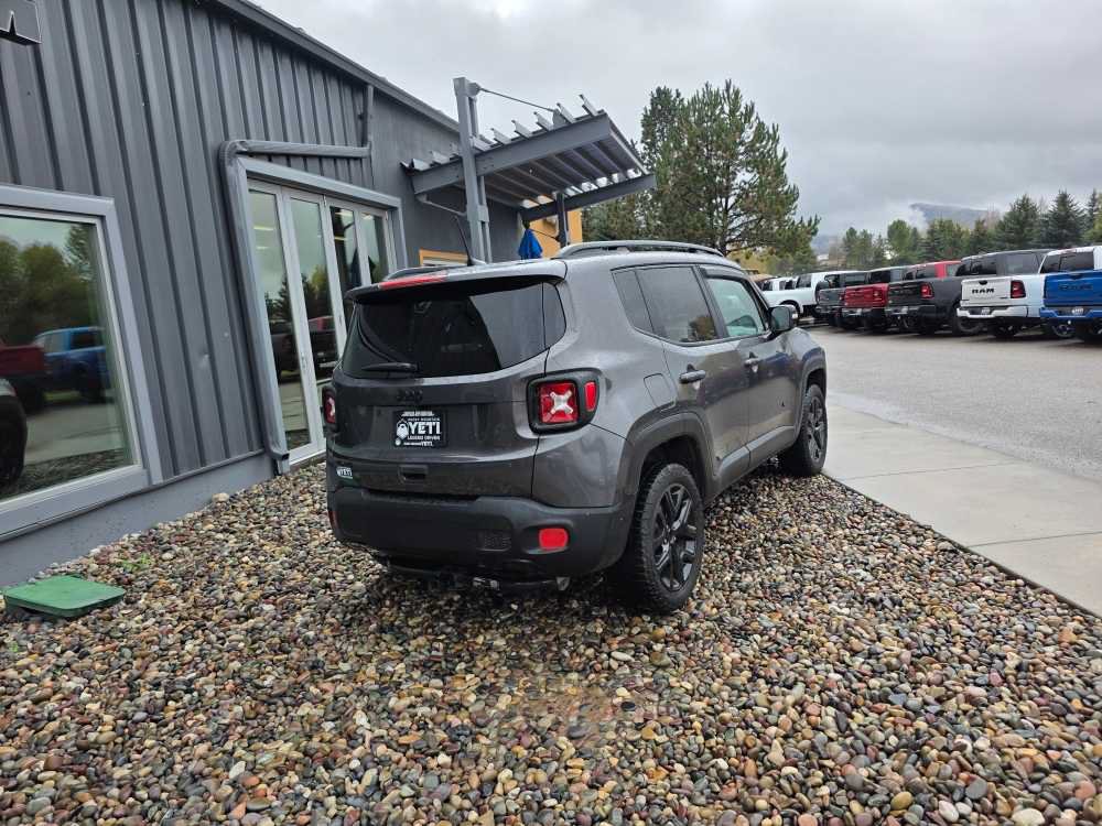 Used 2018 Jeep Renegade Altitude AWD/4WD image 8