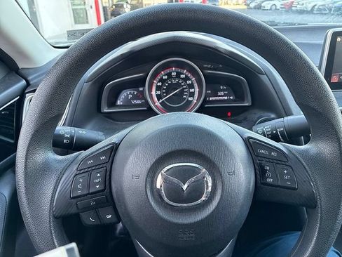 Used 2016 MAZDA MAZDA3 i Sport FWD image 25