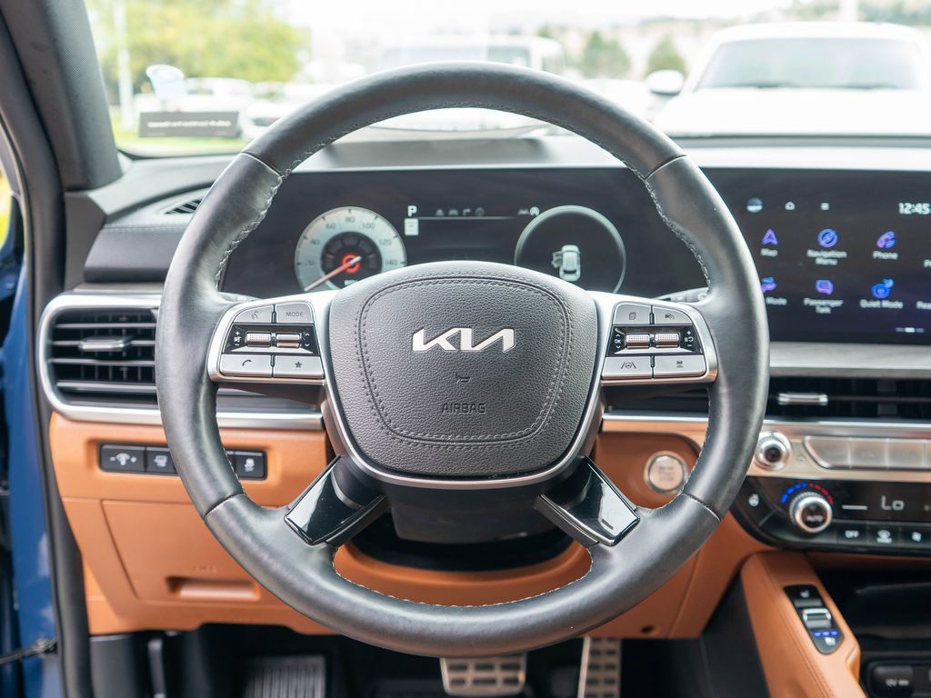 Certified 2024 Kia Telluride SX X-Line AWD/4WD image 17