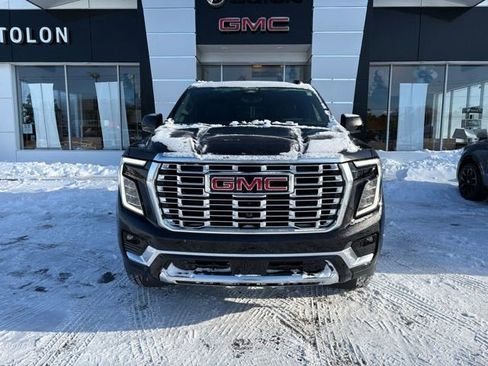New 2026 GMC Yukon Denali w/ Denali Reserve Package image 6