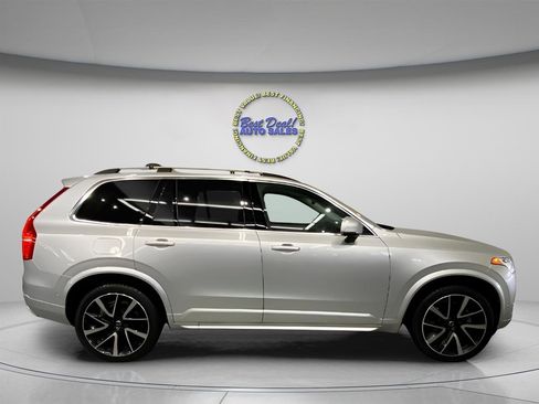 Used 2018 Volvo XC90 T6 Momentum w/ Convenience Package image 6