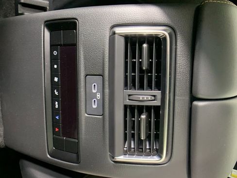 New 2025 MAZDA CX-90 Plug-In Hybrid w/ Preferred image 25