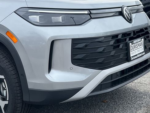 New 2026 Volkswagen Tiguan SE image 8