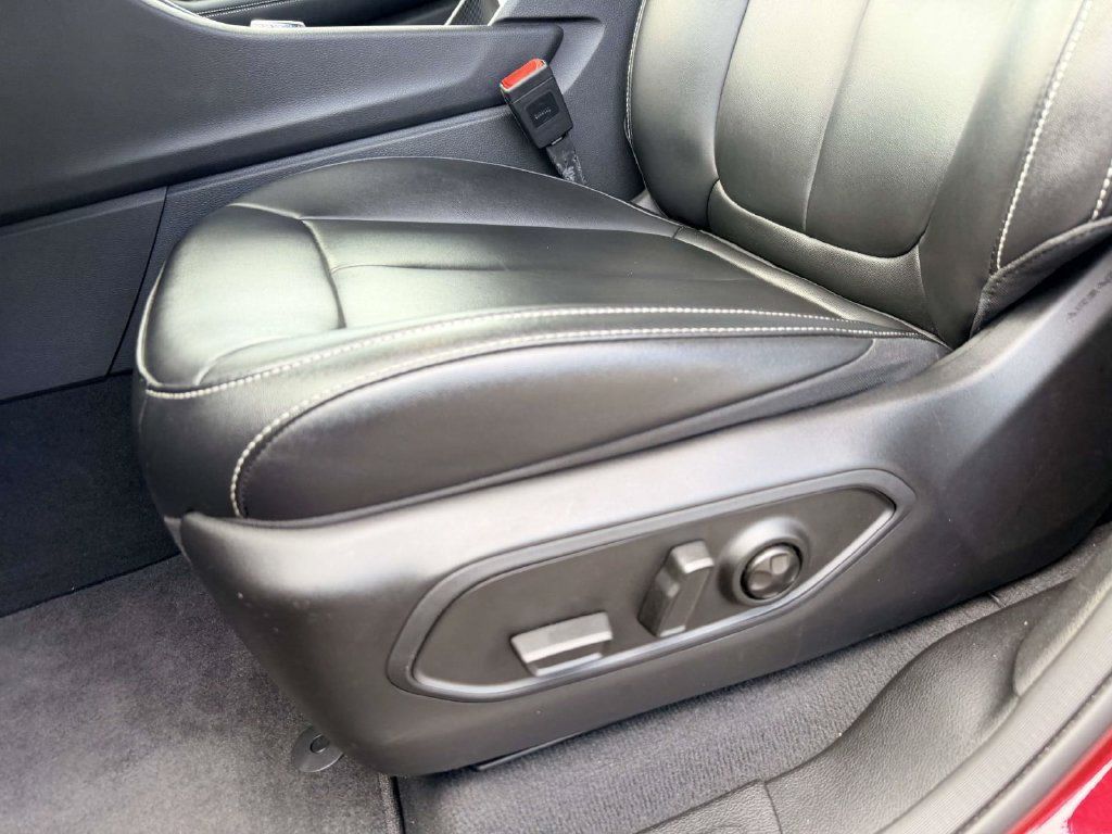 Used 2024 Jeep Grand Cherokee L Limited AWD/4WD image 14