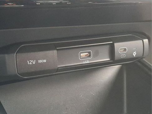 Used 2023 Kia Niro EX w/ EX Cold Weather Package image 27