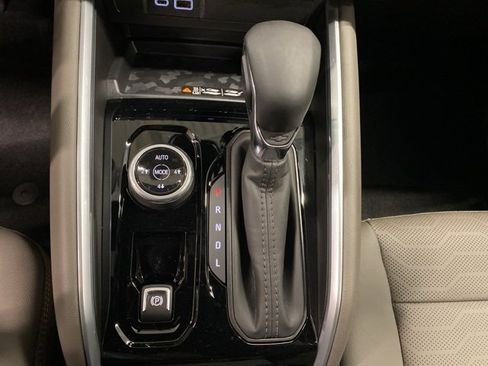 New 2026 Chevrolet Colorado ZR2 w/ Technology Package image 22